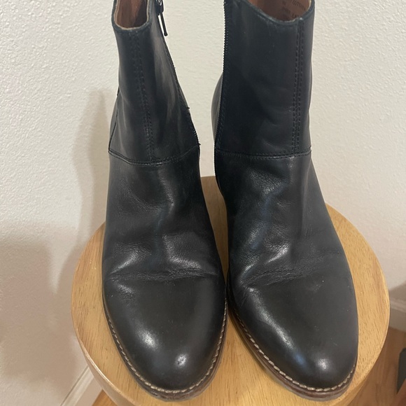 House of Harlow 1960 booties - Picture 8 of 8